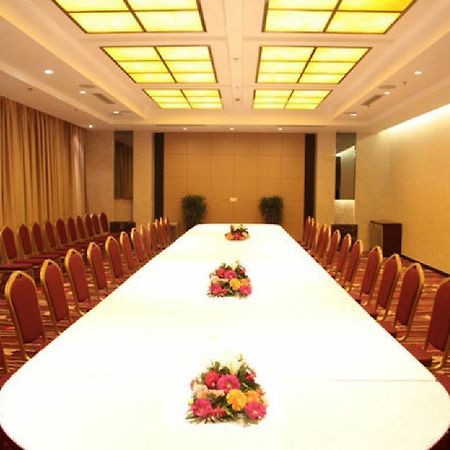 Junhan International Hotel Вэйфан Экстерьер фото